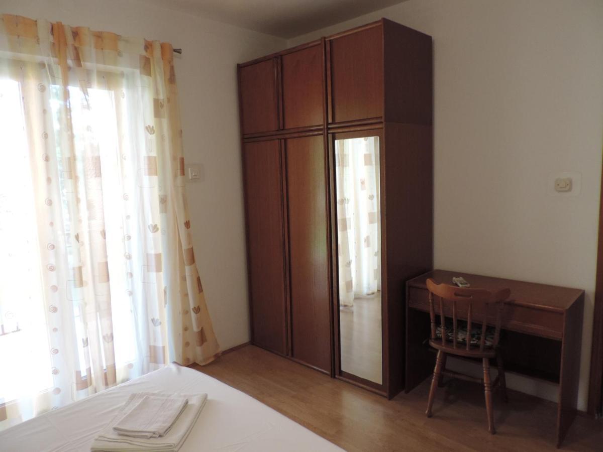 Apartmani Antica Cres Exterior photo