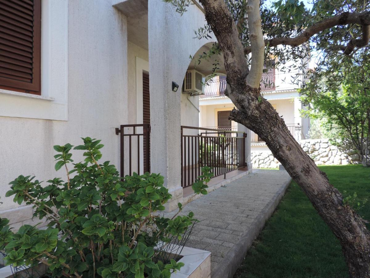 Apartmani Antica Cres Exterior photo